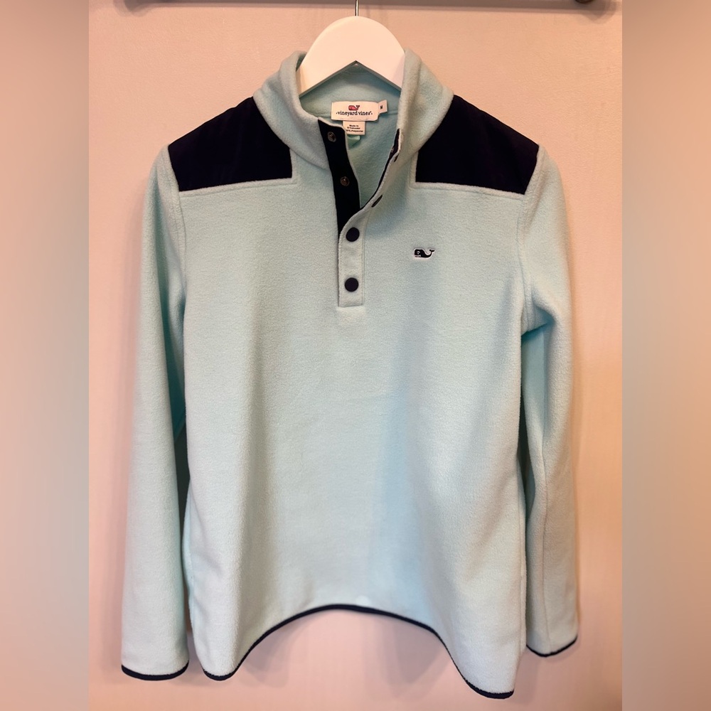 Vineyard Vines Aqua and Navy Fleece Pullover‎
